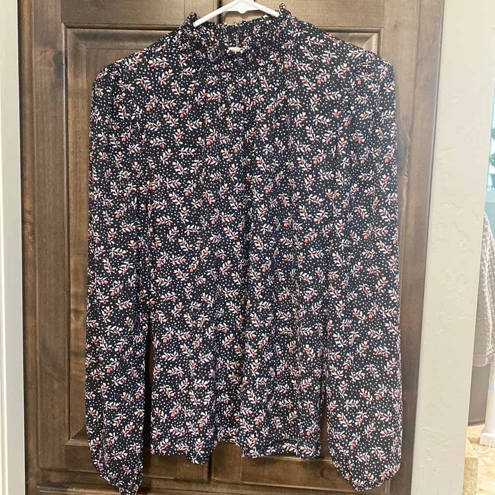 NWOT- Loft blouse- XS